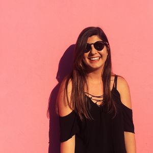 Meet your Posher, Nia